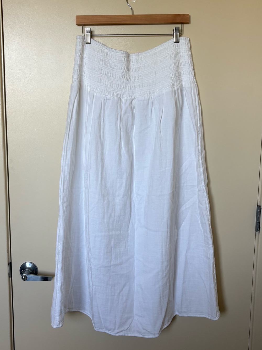 NWT Old Navy Crinkle Gauze White Maxi Skirt - Picture 5 of 9